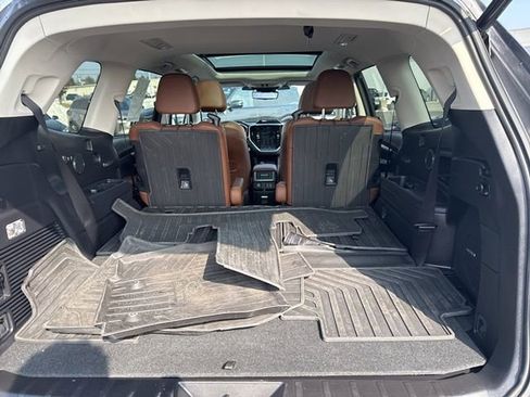 Used 2023 Subaru Ascent Touring image 20