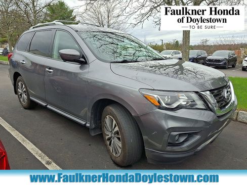 Used 2020 Nissan Pathfinder SL w/ Cargo Package image 1