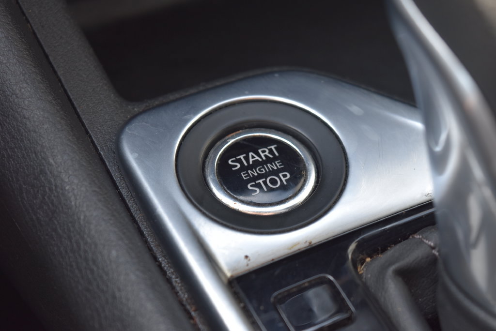 Used 2024 Nissan Sentra SV FWD image 17