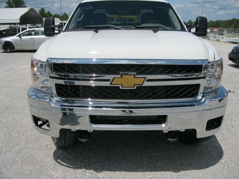 Used 2013 Chevrolet Silverado 3500 W/T image 1