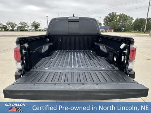 Used 2021 Toyota Tacoma 4x4 Double Cab image 11