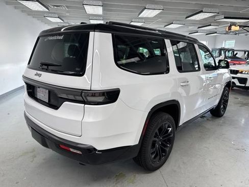 New 2026 Jeep Grand Wagoneer Summit AWD/4WD image 8