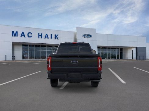 New 2026 Ford F250 Lariat w/ Black Appearance Package image 5