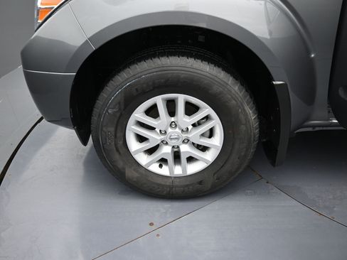 Used 2021 Nissan Frontier SV w/ SV Utility Package image 19