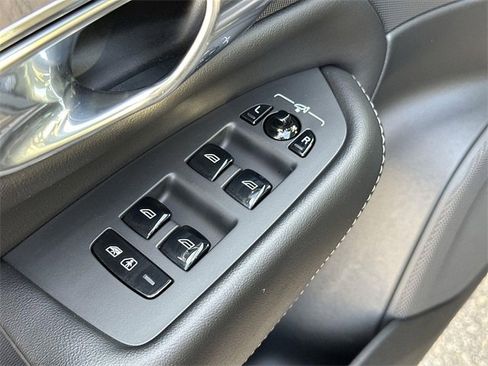 Used 2023 Volvo XC90 T8 Ultimate w/ Lounge Package image 23