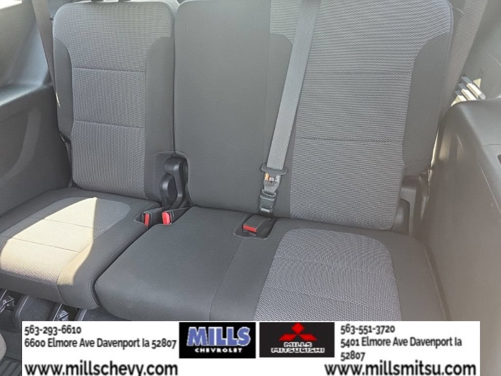 Used 2023 Chevrolet Traverse LT AWD/4WD image 17