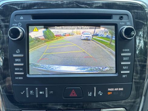 Used 2014 Buick Enclave Premium AWD/4WD image 21