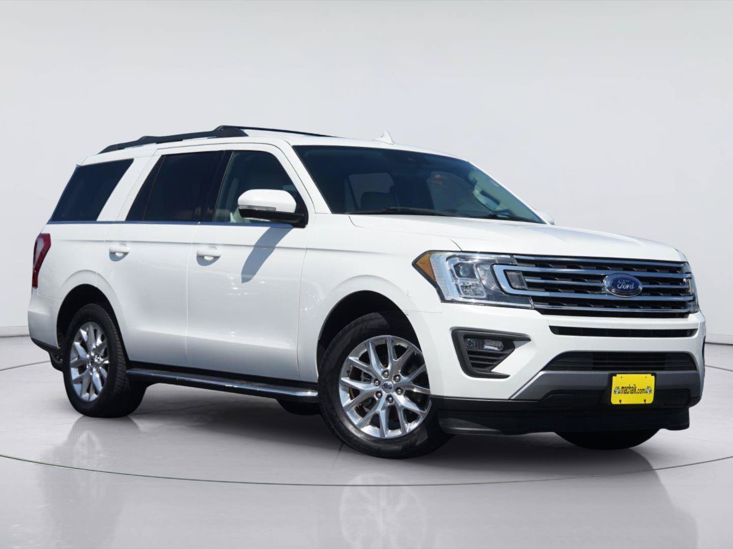 Used 2020 Ford Expedition XLT w/ Equipment Group 202A RWD image 2