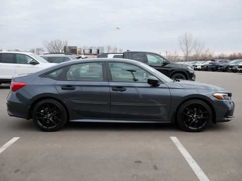 Used 2024 Honda Civic Sport image 8