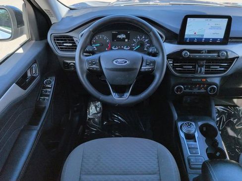 Used 2022 Ford Escape SE w/ SE Sport Appearance Package FWD image 16