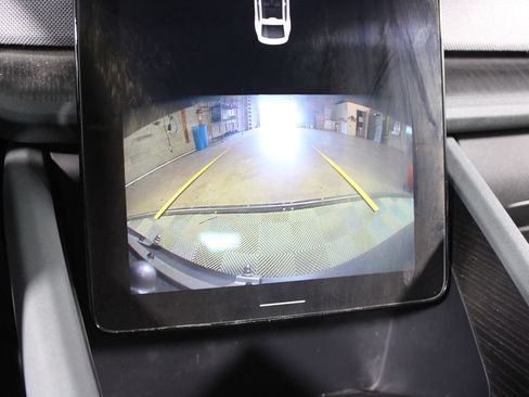 Used 2023 Polestar Polestar 2 FWD image 19