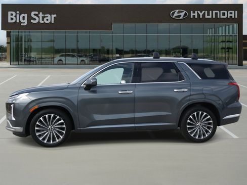 Used 2024 Hyundai Palisade Calligraphy AWD/4WD image 2