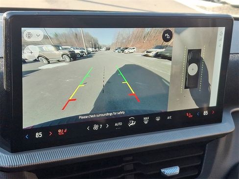 Used 2025 Ford Explorer ST-Line image 18