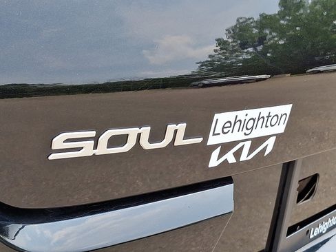 Used 2023 Kia Soul EX image 33