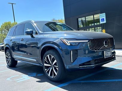 New 2026 Volvo XC90 B5 Core w/ Protection Package
