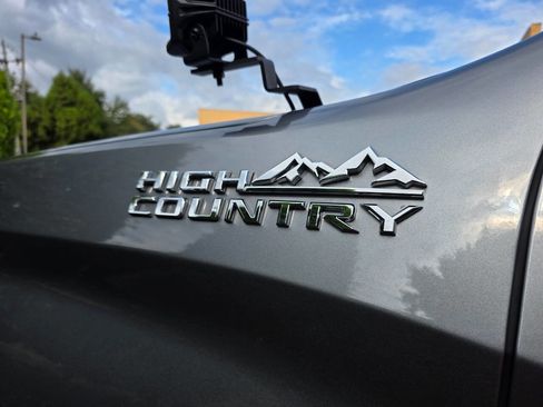 Used 2019 Chevrolet Silverado 1500 High Country w/ Technology Package image 11
