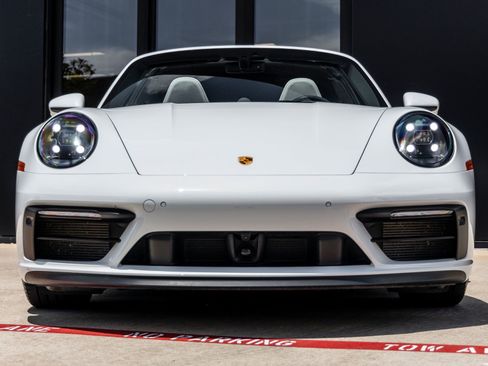 Used 2022 Porsche 911 Targa 4 GTS AWD/4WD image 8