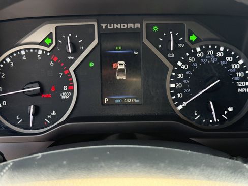Used 2023 Toyota Tundra SR5 w/ SR5 Premium Package RWD image 24
