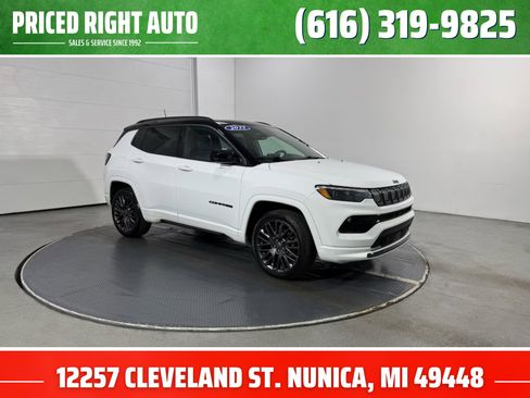 Used 2022 Jeep Compass High Altitude image 1