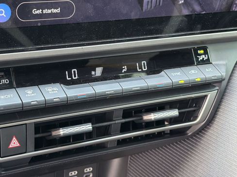 Used 2025 Toyota Camry SE w/ Multimedia Upgrade Package FWD image 19