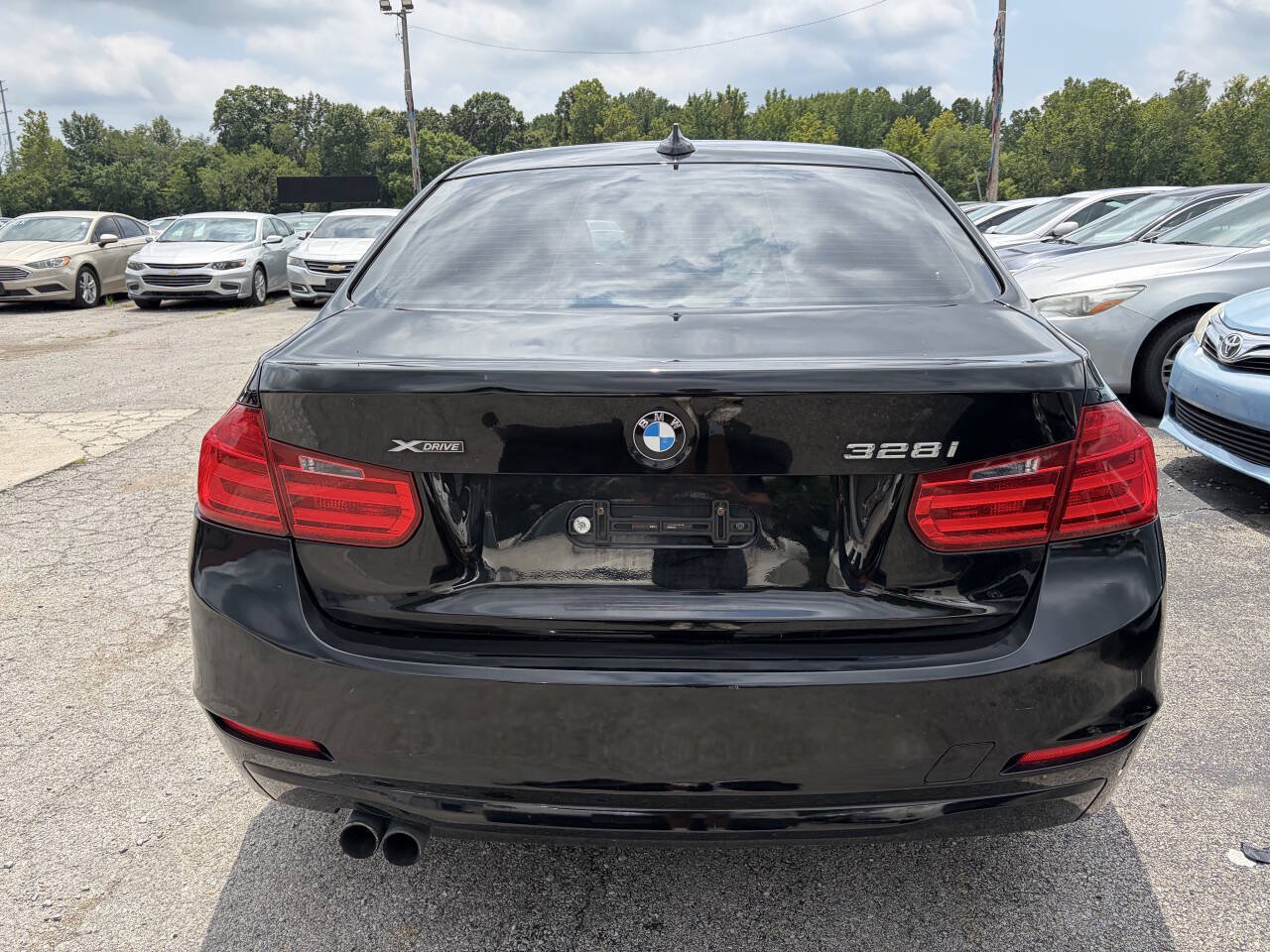 Used 2013 BMW 328i xDrive Sedan AWD/4WD image 5