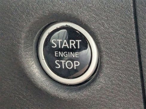 Used 2023 Nissan Frontier SV w/ SV Convenience Package image 30