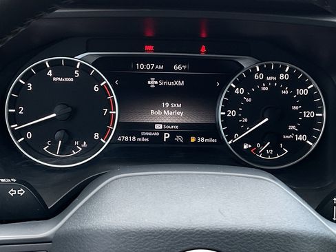 Used 2025 Nissan Rogue SV image 21