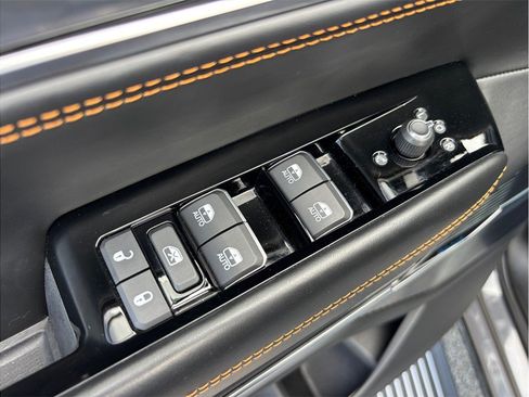 Used 2024 Jeep Grand Wagoneer L Series III w/ Rear Seat Video Group 1 AWD/4WD image 25