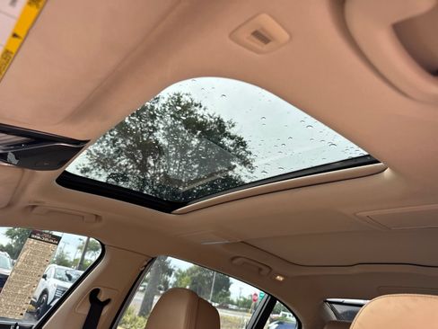 Used 2022 BMW 740i RWD image 24