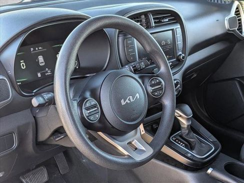 Used 2023 Kia Soul LX w/ Option Group 015 image 10
