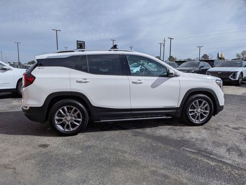 Used 2023 GMC Terrain SLT w/ Tech Package image 5