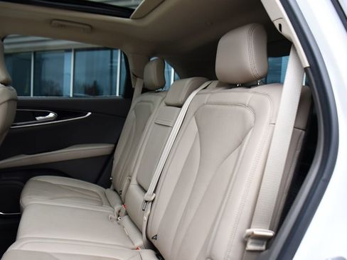 Used 2023 Lincoln Nautilus Reserve image 42