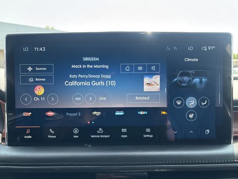Used 2021 Lincoln Nautilus Reserve AWD/4WD image 23