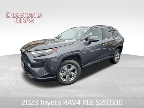 Used 2023 Toyota RAV4 XLE image 1