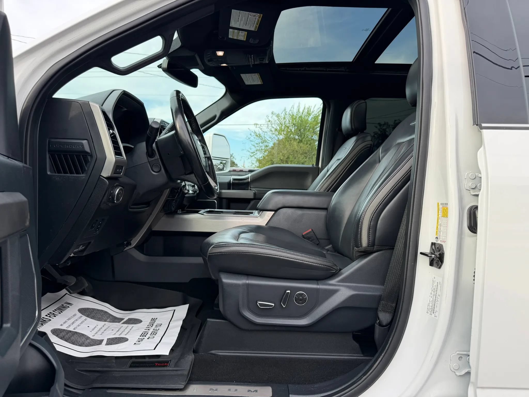 Used 2022 Ford F250 Platinum AWD/4WD image 19