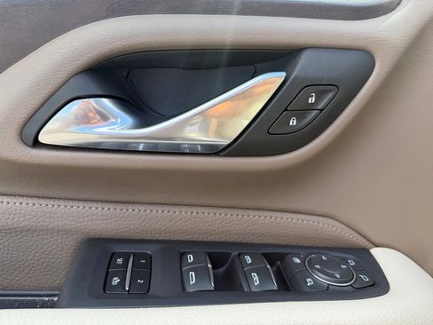 Used 2023 GMC Yukon Denali w/ Advanced Technology Package AWD/4WD image 10