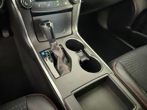 Used 2015 Toyota Camry SE image 25