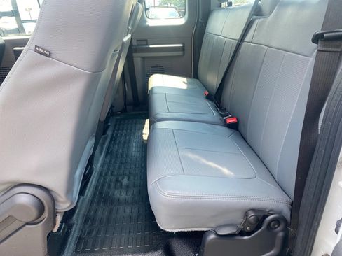 Used 2015 Ford F250 XL w/ Power Equipment Group AWD/4WD image 23