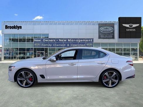 Used 2025 Genesis G70 3.3T Advanced image 8