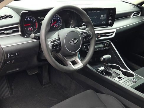 Used 2021 Kia K5 LX image 16