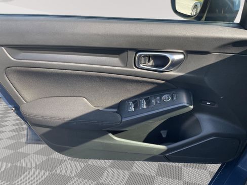 Used 2025 Honda Civic LX image 10