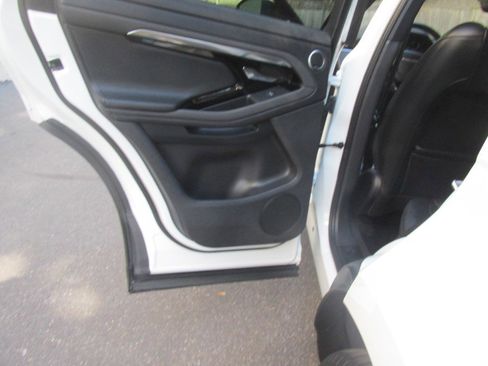 Used 2020 Land Rover Range Rover Evoque S image 82