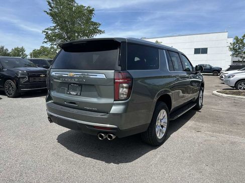 Certified 2023 Chevrolet Suburban Premier RWD image 6