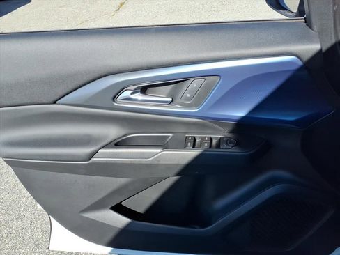 New 2026 Chevrolet Equinox EV LT image 22