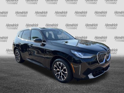 Used 2025 BMW X3 xDrive30i image 2
