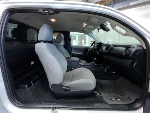 Used 2019 Toyota Tacoma SR image 19