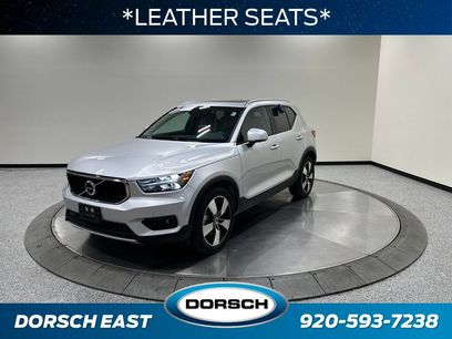 Used 2019 Volvo XC40 T5 Momentum