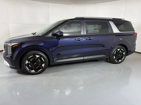 New 2026 Kia Carnival EX image 5