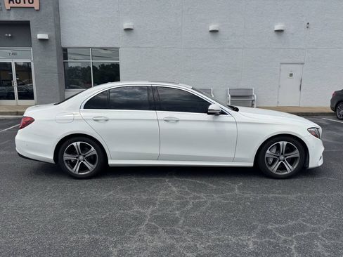 Used 2017 Mercedes-Benz E 300 image 7