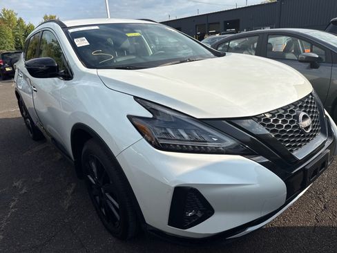 Used 2023 Nissan Murano SV w/ SV Midnight Edition Package AWD/4WD image 2